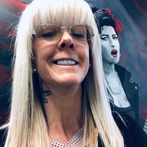 Meet your Posher, Jane